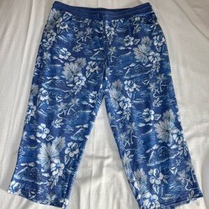 Weekends by Chico's Active Pants Women's Size 2 Blue Floral Pull On Blue Pockets